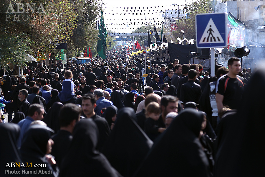 Millions of Shia Muslims commemorates Tasu'a in Iran